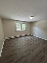 31 Joyce St in Webster, MA - Building Photo - Building Photo