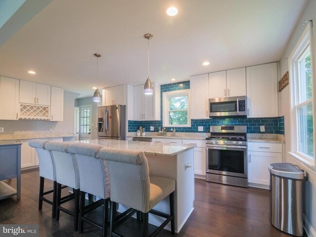property at 2509 Mason St