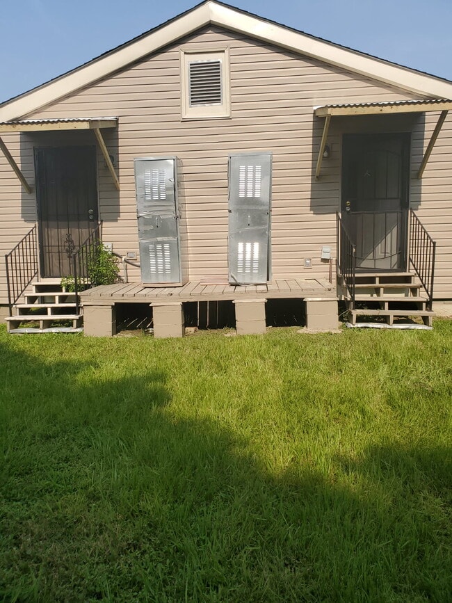 3622 Buchanan St