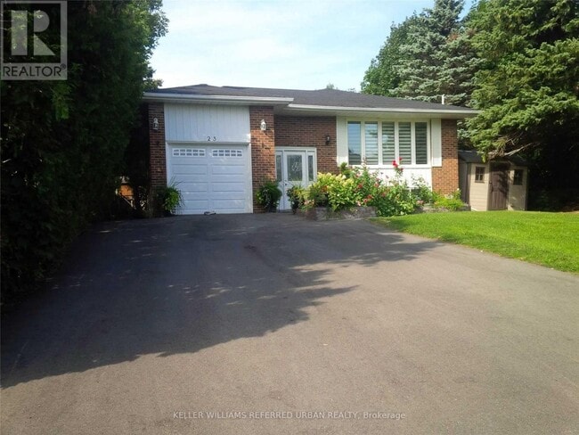 property at 23 King Richard Ct