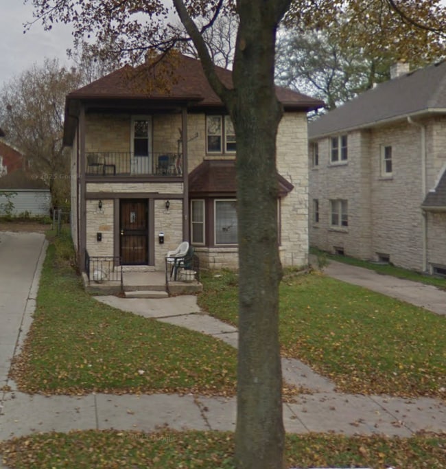 2624 N 60th St, Unit 2624