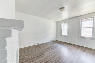 20 Sylvania Ave in Pittsburgh, PA - Building Photo - Building Photo