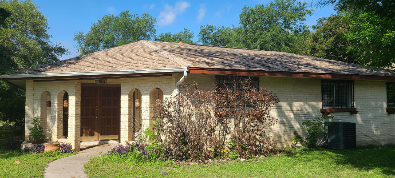 6302 Rue Sophie St in Leon Valley, TX - Building Photo