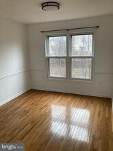 14193 Royal Oak Ln in Centreville, VA - Building Photo - Building Photo