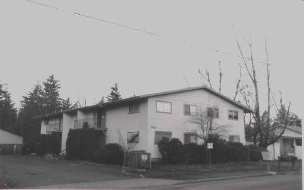 3813 SE 122nd Ave in Portland, OR - Building Photo