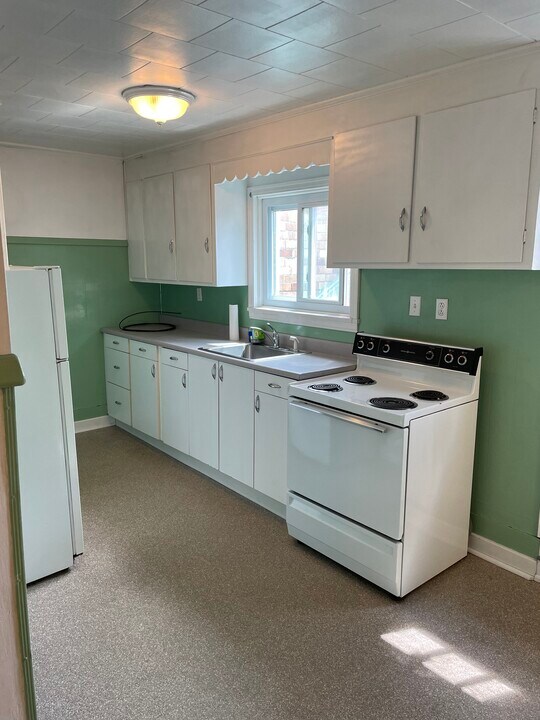 108 Erie St, Unit 108 Erie St in Edinboro, PA - Building Photo