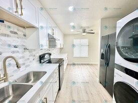 4600 Neil Rd in Reno, NV - Building Photo