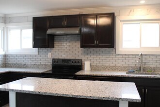 9387 Mink St SW in Pataskala, OH - Building Photo - Building Photo