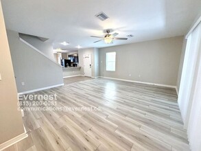 12929 Shady Fern Ln in Gibsonton, FL - Building Photo - Building Photo