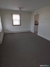 30 Nichols Ln in Waterford, CT - Building Photo - Building Photo