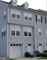 35580 N Gloucester Cir in Long Neck, DE - Building Photo