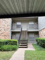 5335 Bent Tree Forest Dr in Dallas, TX - Building Photo