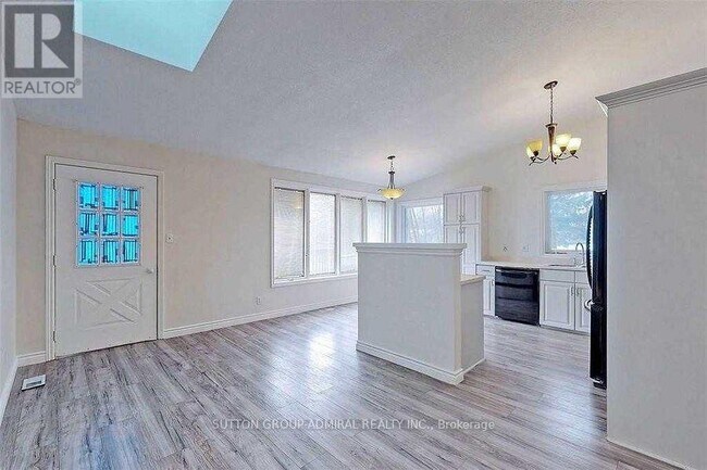 2238 4th Line in Innisfil, ON - Building Photo - Building Photo