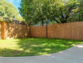 202 Clifton Pl, Unit 2B in Brooklyn, NY - Building Photo