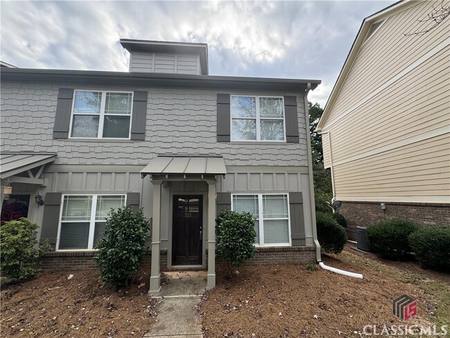 323 Oconee River Cir in Athens, GA - Foto de edificio - Building Photo