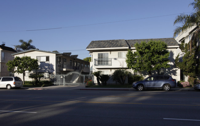 333-337 N Buena Vista St in Burbank, CA - Building Photo - Building Photo