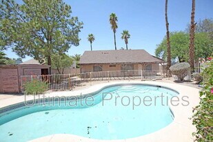 6853 N 78th Ave in Glendale, AZ - Building Photo