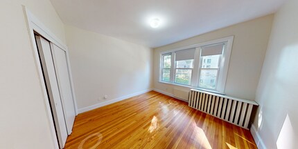48 Lancaster Ter, Unit 103 in Brookline, MA - Foto de edificio - Building Photo