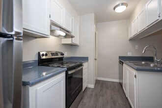 Autumn Oaks Apartments in Suisun City, CA - Foto de edificio - Interior Photo