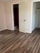 1240 NW 86th St in Miami, FL - Building Photo