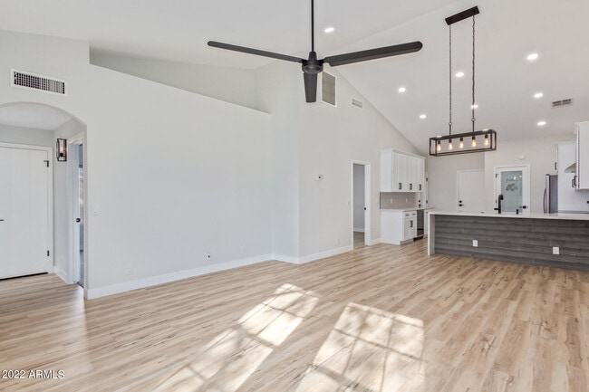 11 N Concord St in Gilbert, AZ - Building Photo - Building Photo