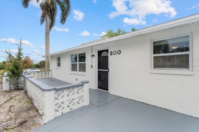 200 San Lorenzo Ave, Unit 1 in North Port, FL - Building Photo - Building Photo