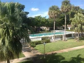 2700 Riverside Dr in Coral Springs, FL - Building Photo - Building Photo