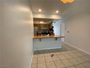 3225 SW Santa Barbara Pl in Cape Coral, FL - Building Photo - Building Photo