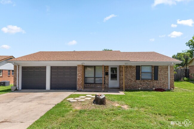property at 4615 Hollandale Ave