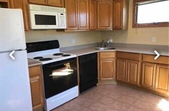 28 Rocco Dr, Unit Accessory Apt in East Northport, NY - Building Photo - Building Photo