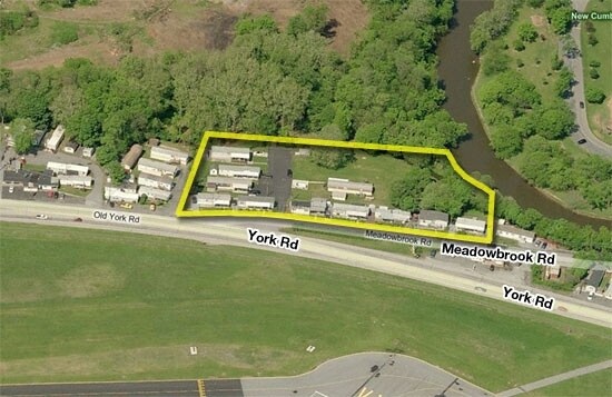 113-134 Meadowbrook Rd in New Cumberland, PA - Building Photo
