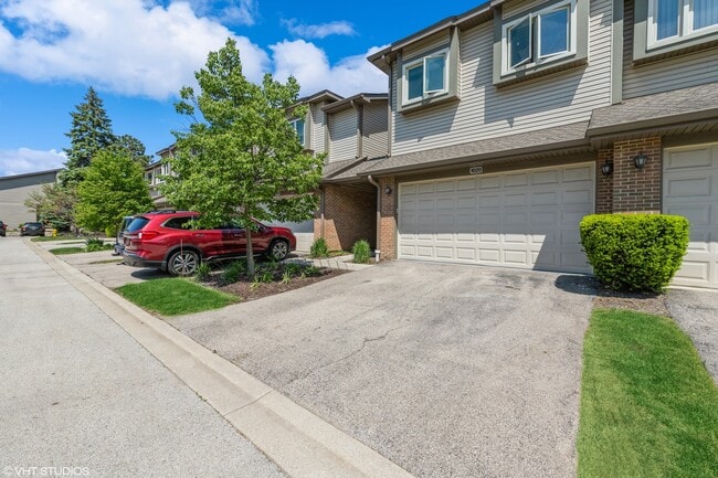 property at 1020 Arbor Ct