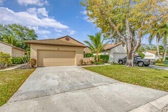 83 Ironwood Way N in Palm Beach Gardens, FL - Building Photo - Building Photo