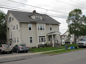 868 Sumner Ave in Syracuse, NY - Foto de edificio - Building Photo