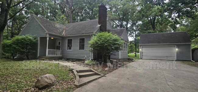 property at 7532 W Jefferson Blvd