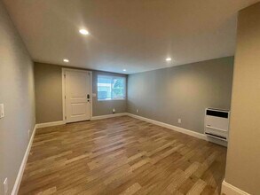 2806 Best Ave-Unit -B in Oakland, CA - Building Photo - Building Photo