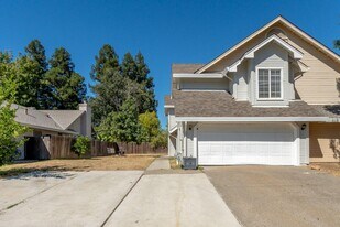 9049 Laguna Springs Way in Elk Grove, CA - Building Photo