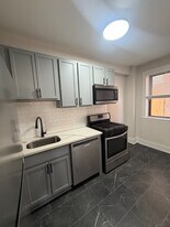 1 Bedroom in CWE, Unit 22 in St. Louis, MO - Building Photo