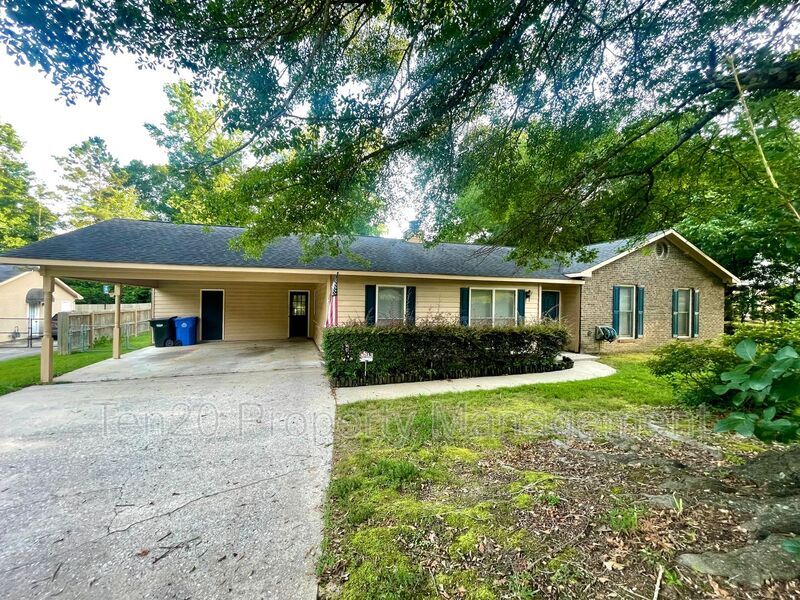 1430 Lokey Dr in Columbus, GA - Building Photo