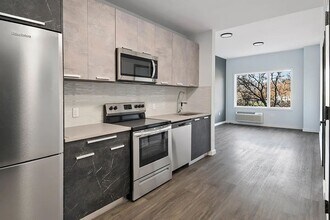 2733 E 12th St-Unit -3C in Brooklyn, NY - Building Photo - Building Photo