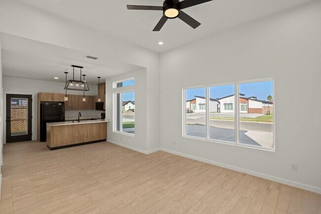 3520 Hidalgo Cir, Unit 1 in Brownsville, TX - Building Photo - Building Photo