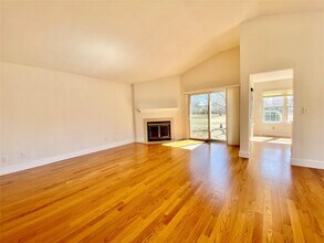 2555 Youngs Ave in Southold, NY - Building Photo - Building Photo