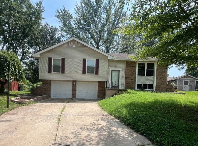 property at 508 NE Shiloh Cir