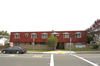 Chateau Beau Apartments in Sunnyvale, CA - Building Photo - Building Photo