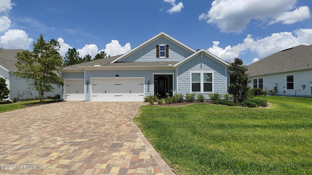 44 Antila Wy. in Saint Johns, FL - Building Photo