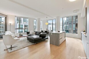 318 Main St in San Francisco, CA - Building Photo