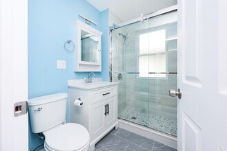 15-17 Saunders St in Boston, MA - Building Photo - Building Photo