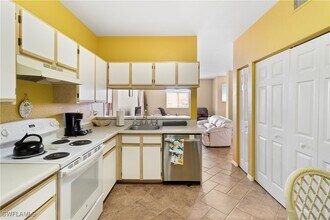 6361 Aragon Way in Ft. Myers, FL - Building Photo - Building Photo