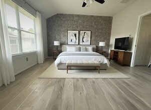 16623 Newglen Ln in Houston, TX - Building Photo - Building Photo