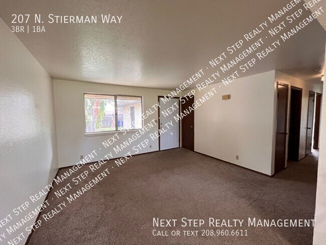 207 N Stierman Way in Eagle, ID - Building Photo - Building Photo
